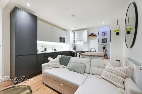 1 bedroom flat for sale, Deptford Broadway, London, SE8 4PH