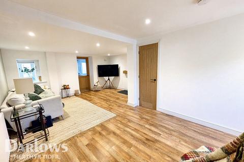 2 Castle Square, Merthyr Tydfil, CF47 8NU
