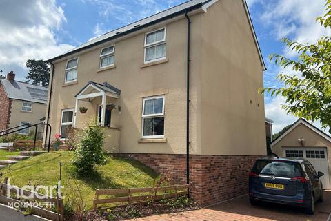 4 bedroom detached house for sale, Alders Drive, Monmouth