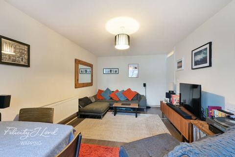 1 bedroom flat for sale, Nightingale House, Thomas More Street, London, E1W