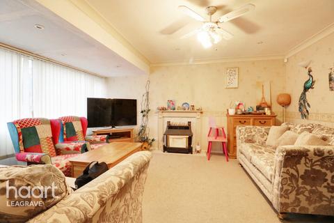 3 bedroom terraced house for sale, Verulam Gardens, Luton