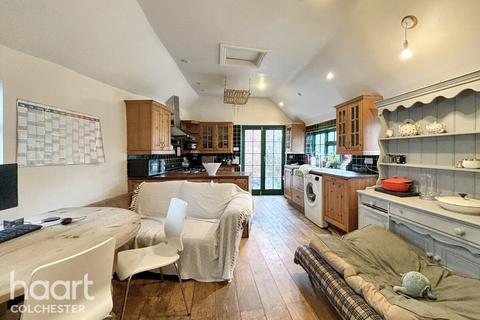 undefined, The Green, Cavendish