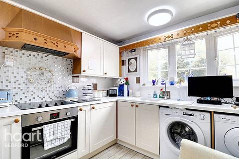 2 bedroom semi-detached house for sale, Grove Road, Bedford