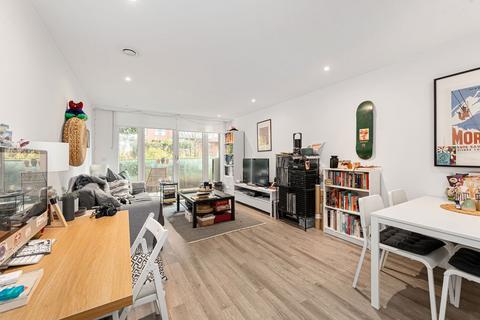 Apartment 7, 2 Gaumont Place, London, SW2 4FY