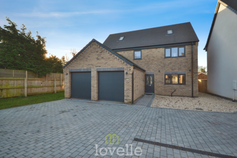undefined, Poplars Close, New Waltham DN36