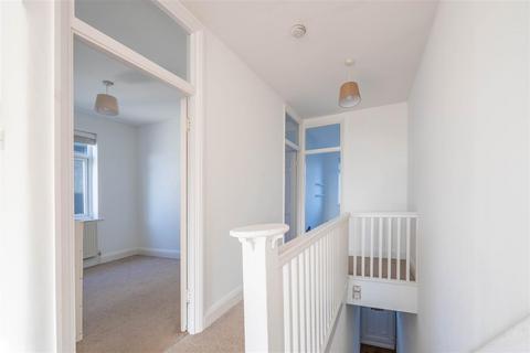 3 bedroom apartment for sale, THE RIDGEWAY, Chalkwell