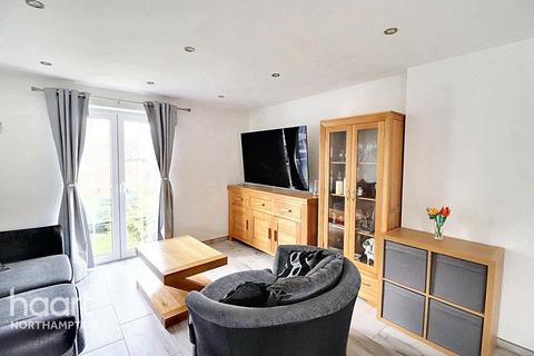 4 bedroom detached house for sale, Brittons Drive, Northampton