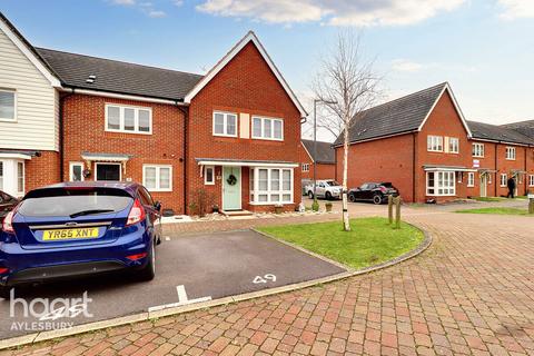 3 bedroom end of terrace house for sale, Avalon Street, Aylesbury