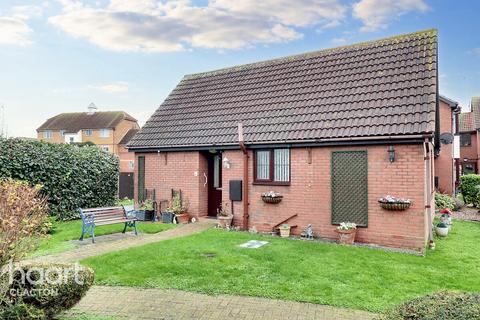 2 bedroom semi-detached bungalow for sale, Spinnaker Close, Clacton-On-Sea