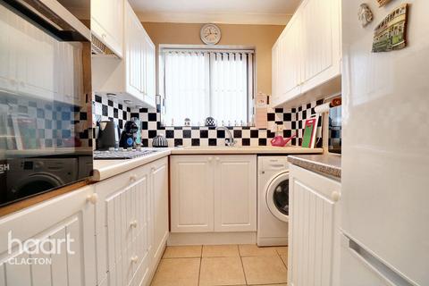 2 bedroom semi-detached bungalow for sale, Spinnaker Close, Clacton-On-Sea