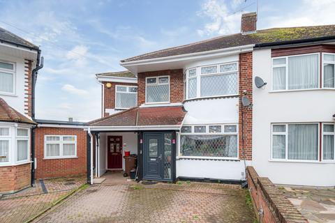 5 bedroom semi-detached house for sale, Bideford Close, Edgware, Greater London