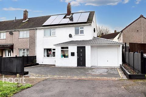 3 bedroom semi-detached house for sale, Manor Crescent, Burton-On-Trent