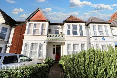 2 bedroom flat for sale, Cobham Road, WESTCLIFF-ON-SEA