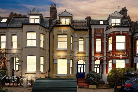 Clissold Crescent, Stoke Newington, N16
