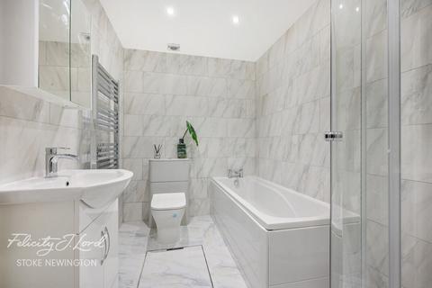 2 bedroom apartment for sale, Clissold Crescent, Stoke Newington, N16