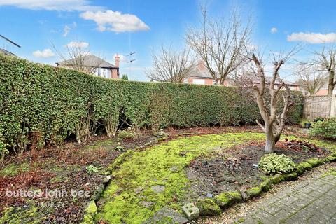 3 bedroom detached house for sale, Brianson Avenue Stoke-On-Trent ST6 2NG