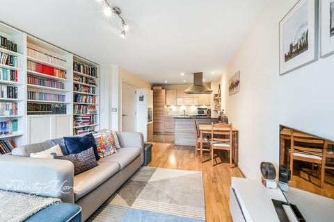 1 bedroom flat for sale, Cable Street, London, E1