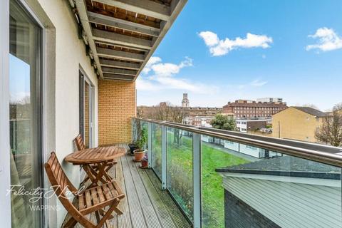 1 bedroom flat for sale, Cable Street, London, E1