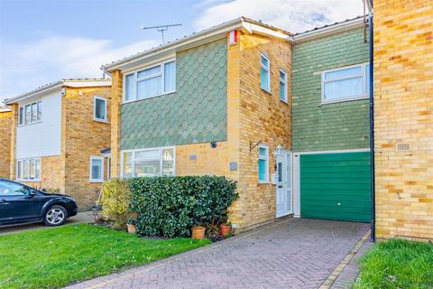 3 bedroom terraced house for sale, THORNHILL, Leigh-On-Sea