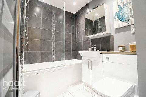 Flat 14, Underwood Court Chapel Lane, Binfield, Bracknell, RG42 4AW