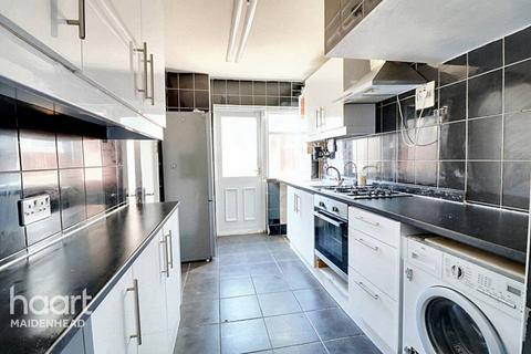 3 bedroom terraced house for sale, Penshurst Road, Maidenhead