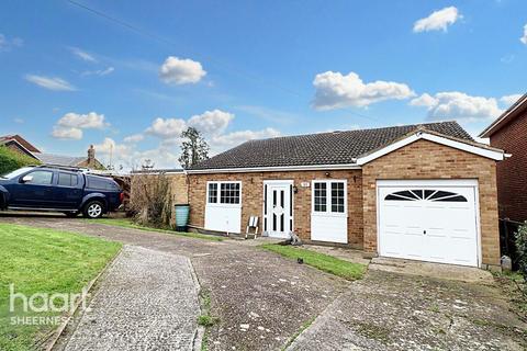 3 bedroom bungalow for sale, Abbey View Drive, Sheerness