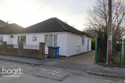 3 bedroom detached bungalow for sale, North Town Road, Maidenhead