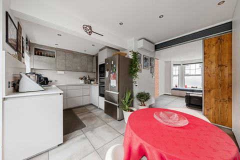 3 bedroom terraced house for sale, Cottingham Road, London SE20