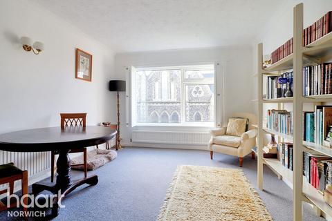 1 bedroom flat for sale, Halcombe Court, Norwich