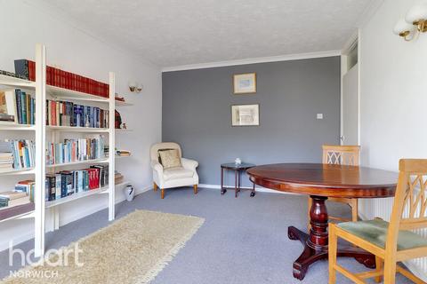 1 bedroom flat for sale, Halcombe Court, Norwich