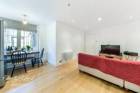 1 bedroom flat for sale, Blackheath Road, London, SE10