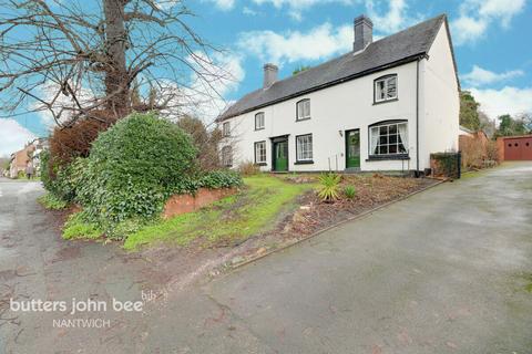 4 bedroom detached house for sale, Main Road, Betley