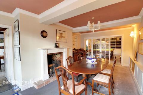 4 bedroom detached house for sale, Main Road, Betley