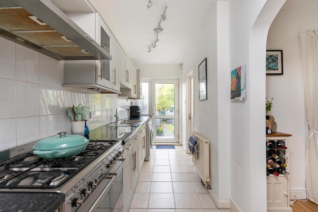8 T5 RHD - Kitchen B.jpg