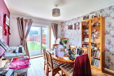 3 bedroom detached house for sale, Hillcreste Drive, Chellaston