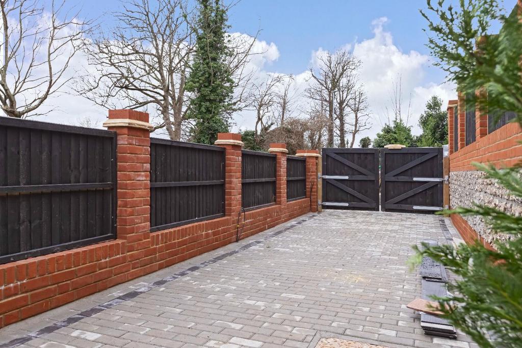 Mile Oak 15 copy.jpg