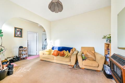 3 bedroom flat for sale, Mountgrove Road, London, N5