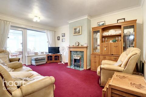 2 bedroom semi-detached bungalow for sale, Heather Close, Clacton-On-Sea