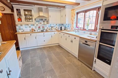 5 bedroom cottage for sale, Dodsleigh Lane, Fradswell