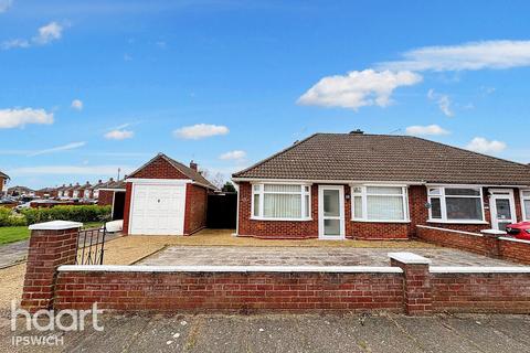 2 bedroom bungalow for sale, Grasmere Close, Ipswich