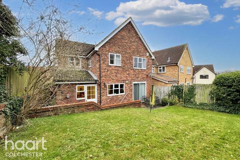 5 bedroom detached house for sale, Egret Crescent, Colchester