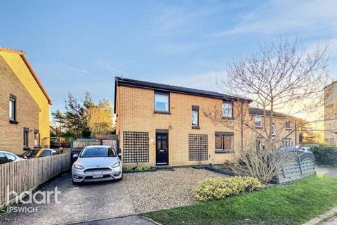 3 Abbey Close, Rendlesham, Woodbridge, IP12 2UD