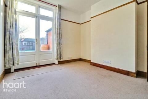 3 bedroom terraced house for sale, Wellesley Road, Ipswich