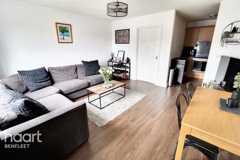 2 bedroom flat for sale, Linden Way, Canvey Island