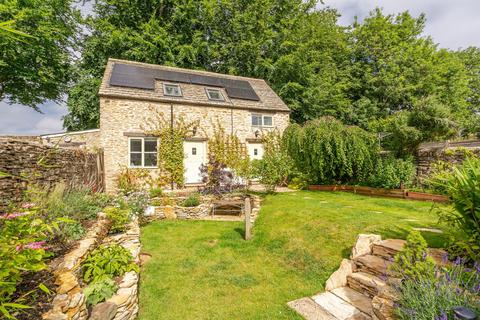 3 bedroom end of terrace house for sale, Cliff Road, Sherston