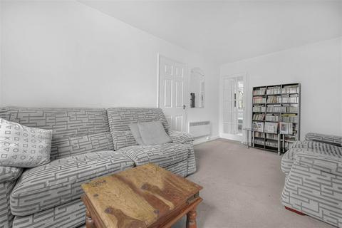 1 bedroom apartment for sale, Tempsford Close, Enfield EN2