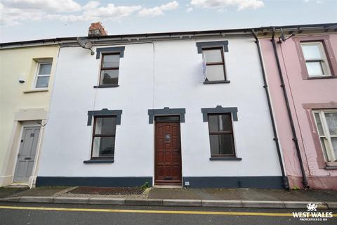 3 bedroom terraced house for sale, William Street, Cardigan