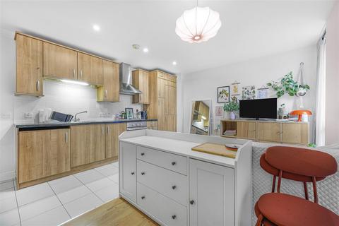 1 bedroom flat for sale, 83 High Street, Hornsey N8