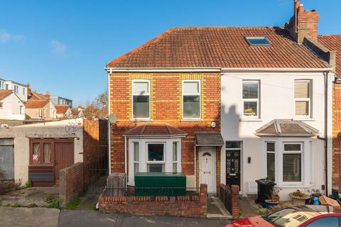 2 bedroom end of terrace house for sale, Springfield Avenue, Ashley Down