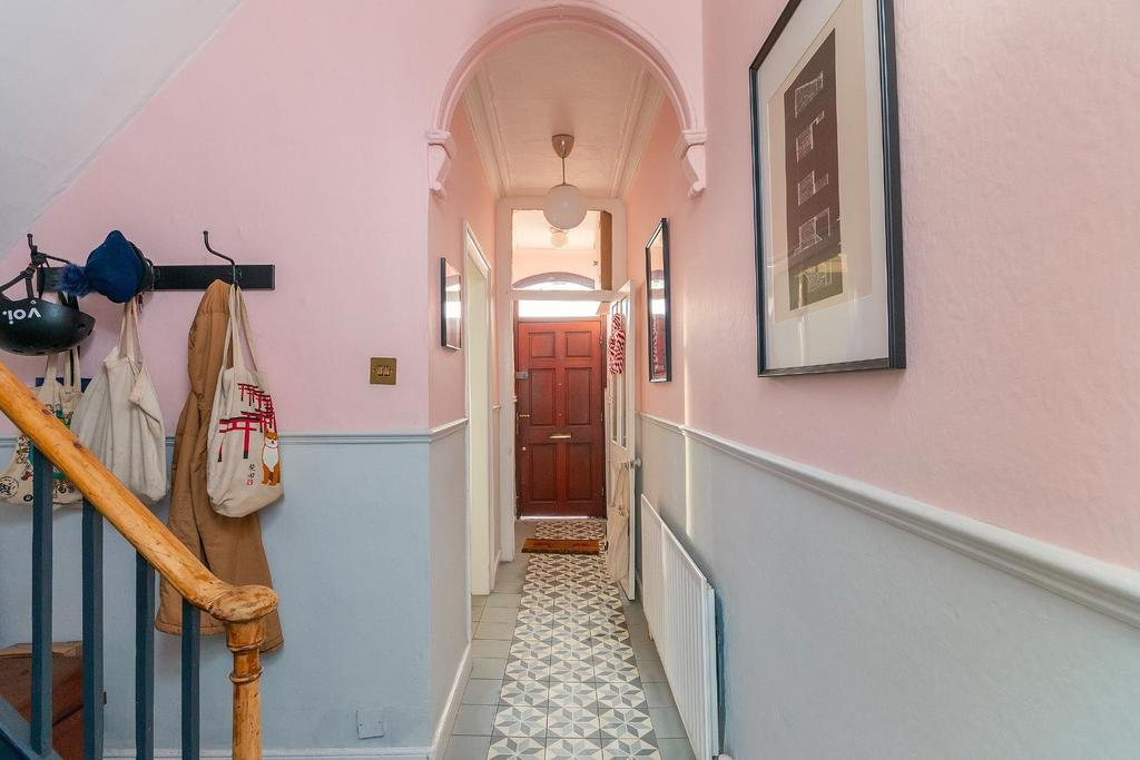 4 C2 SEN - Hallway C.jpg